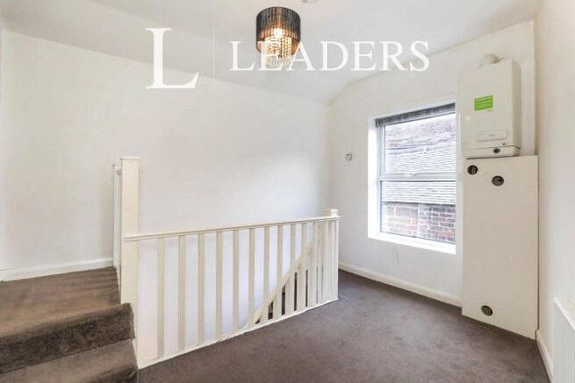 Flat B, 131, High Street, Stoke-on-Trent photo 4