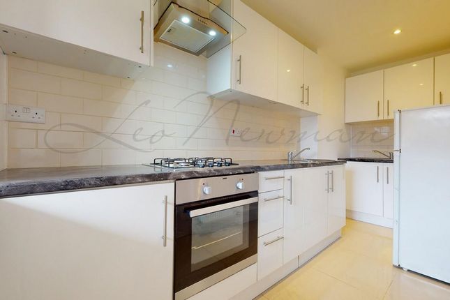 Maisonette for sale in Prince Of Wales Close, Hendon