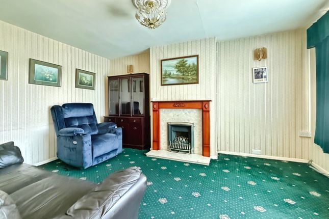 3, Heathfield Road, Stroud photo 2