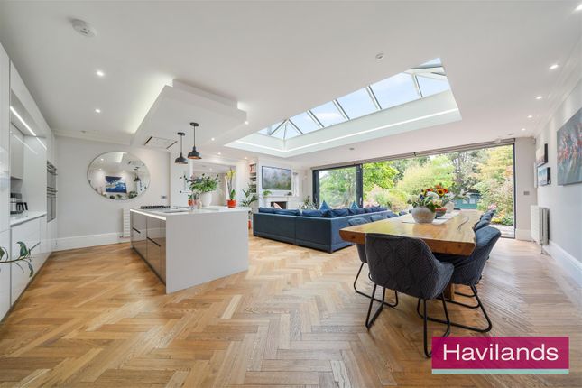 55, Wades Hill, Winchmore Hill photo 4