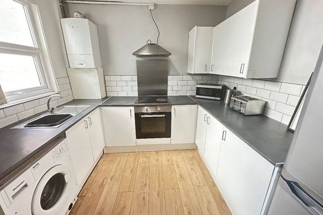 102 Edinburgh Road, Liverpool photo 3