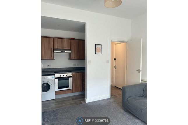 Flat, Osborne Road, Manchester photo 2
