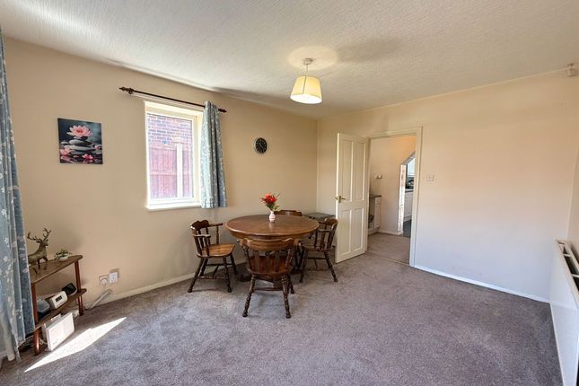 282 Norris Road, Sale photo 4