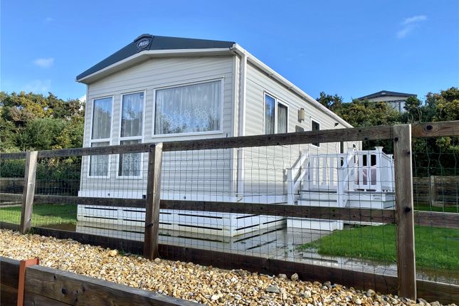 Thumbnail Mobile/park home for sale in The Lakes, Rookley, Main Rd, Ventnor, Isle Of Wight