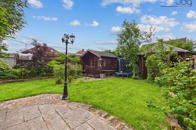 33 Stuart Avenue, Morecambe photo 2