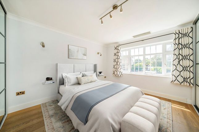 Hampton Court Avenue, East Molesey photo 5