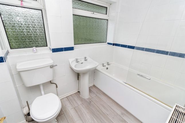 5, Otterburn Close, Stafford photo 4