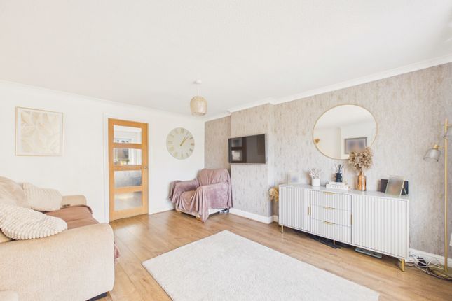 22, Northfield, Withernsea photo 2