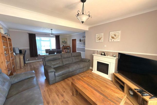 7, Friars Way, Luton photo 4