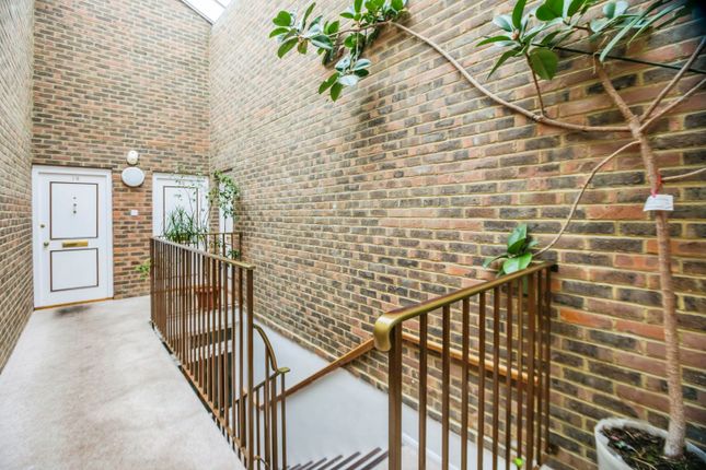 21, Oakhill Lodge, 15, Reedham Drive, Purley photo 4