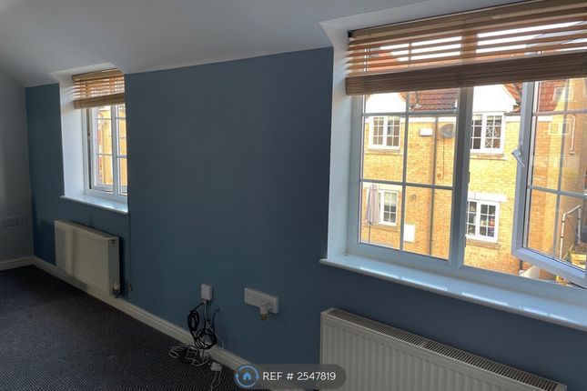 Ironstone Drive, Leeds. New Farnley photo 4