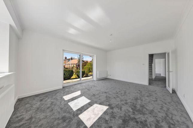121 Stocks Lane, Warrington photo 4