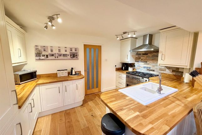 63, Mainwaring Drive, Wilmslow photo 3
