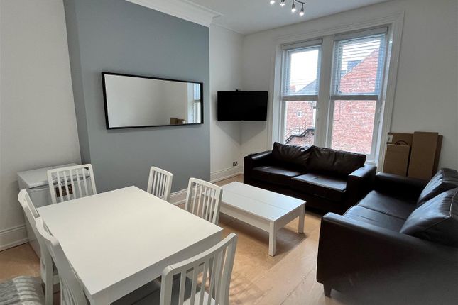 5-bed house on St. Georges Terrace, Newcastle Upon Tyne, £3,367/mo