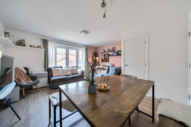 6, Oatley Way, Bristol photo 4