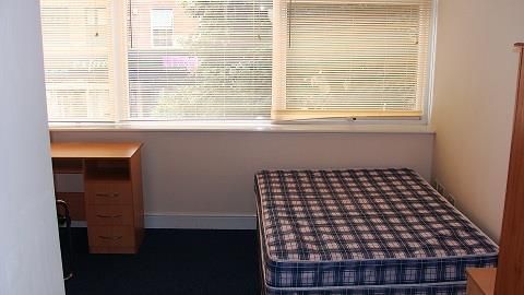 Thumbnail Room to rent in London Road, Southampton
