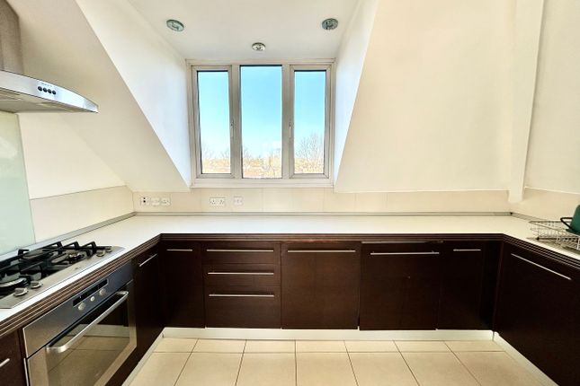 6b Bridgewater Court, Bridgewater Road, Wembley photo 4
