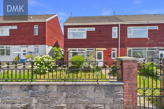 2 Pond Mawr, Maesteg photo 2