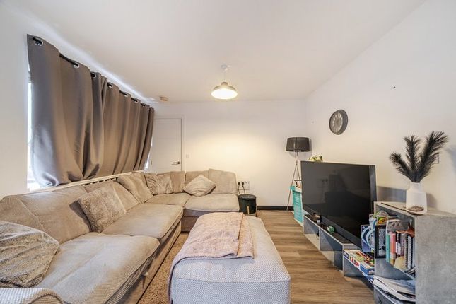 8, Ashby Wood Mews photo 2