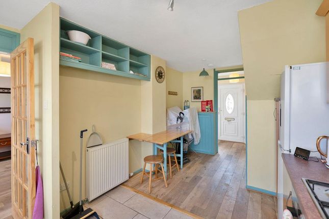 8 Moredunvale Grove, Edinburgh photo 4