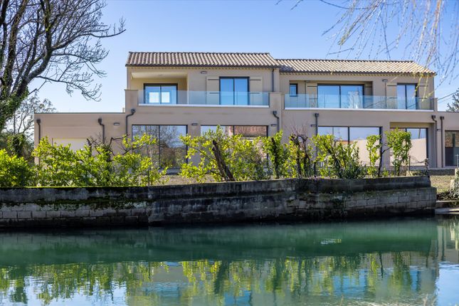 Property for sale in L'isle-Sur-La-Sorgue, Vaucluse, Provence-Alpes-Côte d`Azur, France