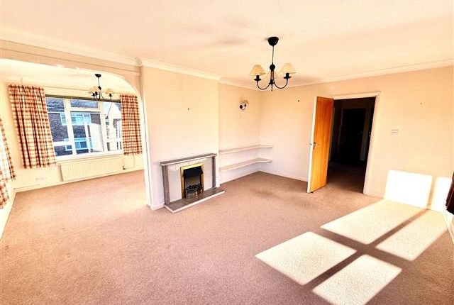 3, Falmer Close, Worthing photo 2
