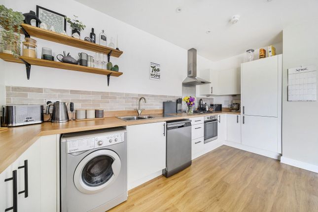 Flat Twelve at One, Nottingham Drive, West Malling photo 4