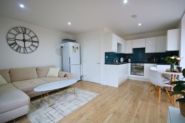 1, Douglas Road, Staines-Upon-Thames photo 2
