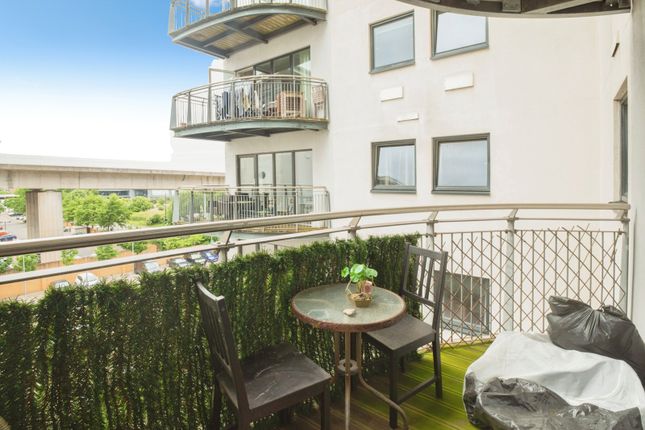 1-bed flat on 723, Alexandria, Cardiff Bay, £70,000