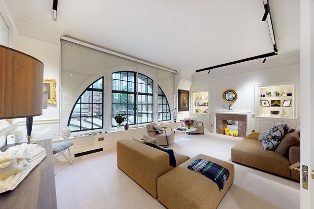 Chiltern Court, London photo 3