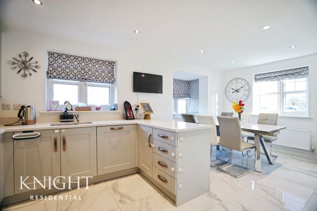 2, Aardvark Drive, Colchester photo 3