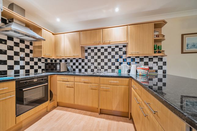 10 Heathfield House, Ashburton Road, Newton Abbot photo 4
