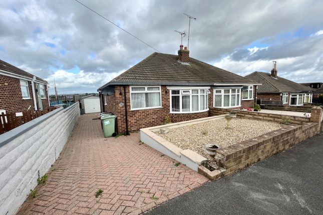 Thumbnail Bungalow to rent in Lulworth Avenue, Leeds