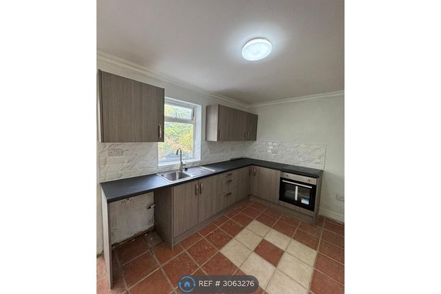 Shakespeare Avenue, Hebburn photo 3