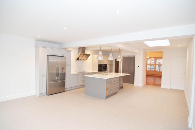 17, Atbara Road, Teddington photo 4