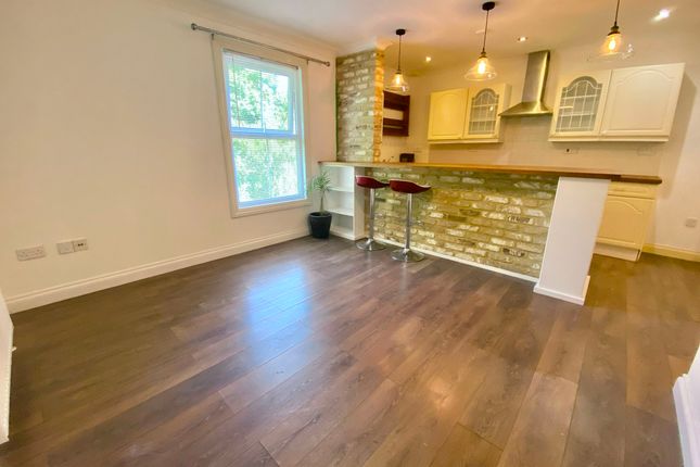 Flat 10 Kilburn Hall, Torquay photo 2
