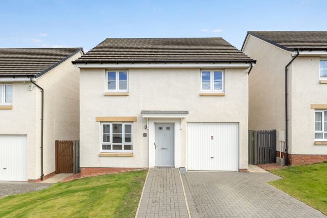 4-bed detached on 7, Martin Street, Burdiehouse, Edinburgh, £345,000