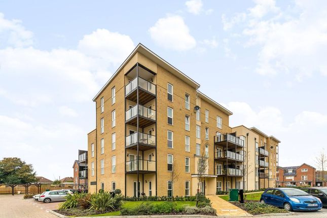 Thumbnail Flat for sale in Hunting Place, Hounslow