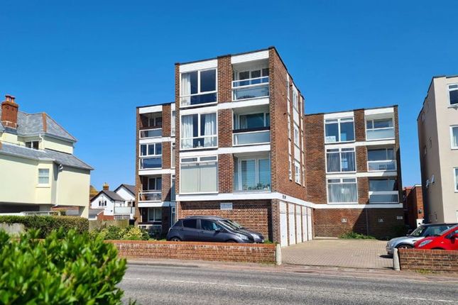 Flat to rent in Marine Parade East, Lee-On-The-Solent