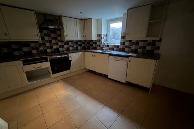 3, Fixby View Yard, Clough Lane, Brighouse photo 3