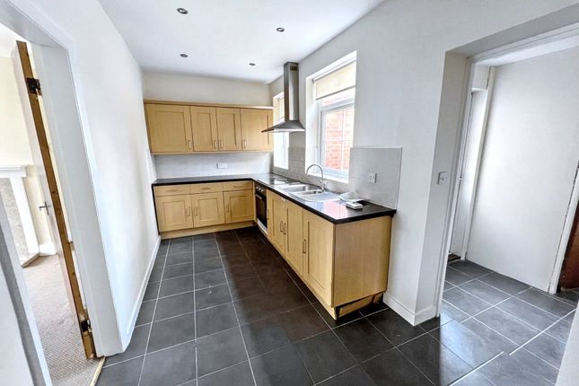 24, Garden Croft, Newcastle upon Tyne photo 4