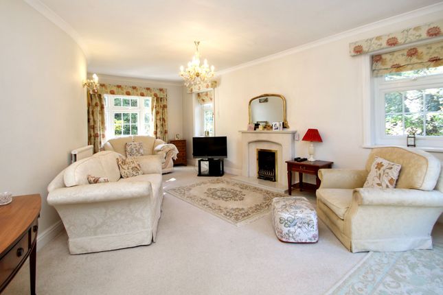 23 Westwell Court, Tenterden photo 3