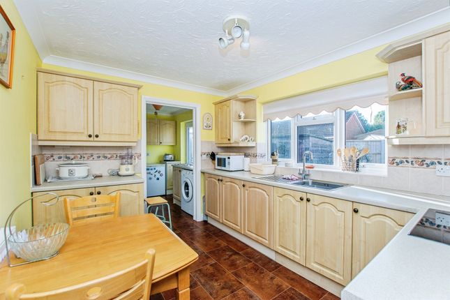 3, Sandringham Court, Spalding photo 4
