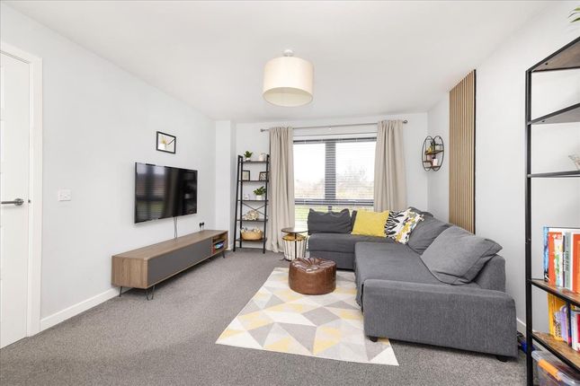 6 Wester Suttieslea Path, Newtongrange photo 2
