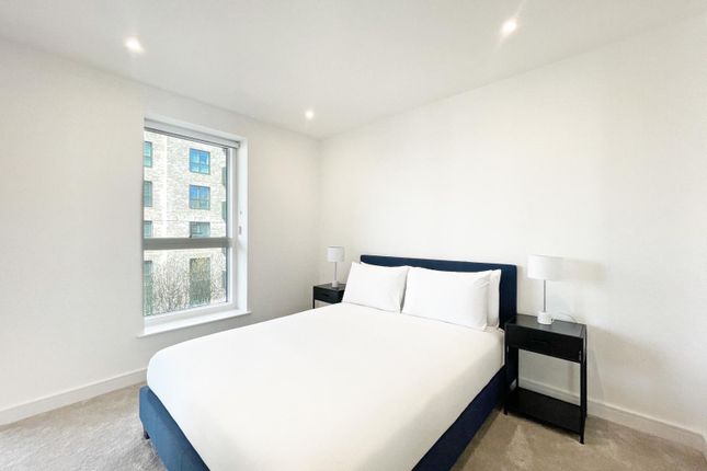 Flat 35, Arber House, Southall photo 3