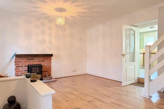 33, Long Row, Llanelli photo 2