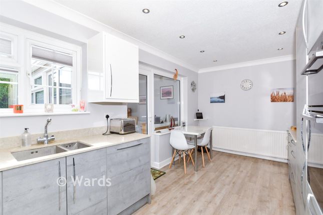10, Whitebeam Drive, Maidstone photo 4