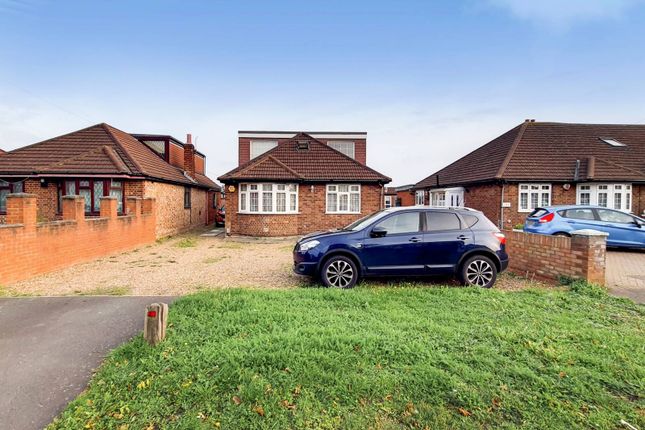 Thumbnail Bungalow for sale in Hatton Road, Feltham