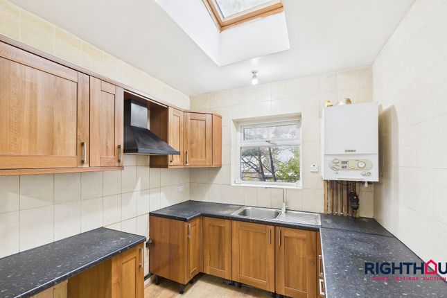21 Rand Street, Bradford photo 4