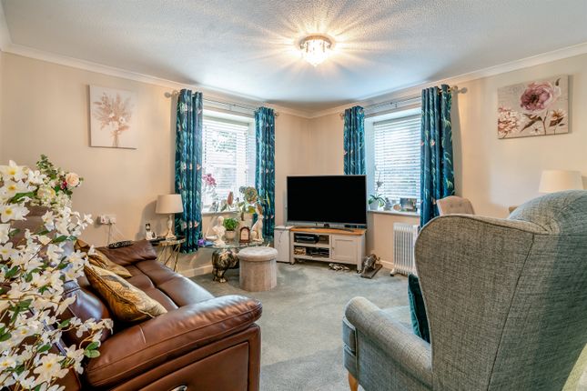 Flat 6, Kingsmead Court, Monmouth photo 3
